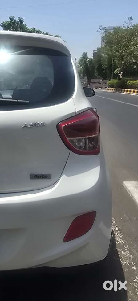 Hyundai Grand I10 Asta Automatic 1.2 Kappa Vtvt, 2015, Petrol