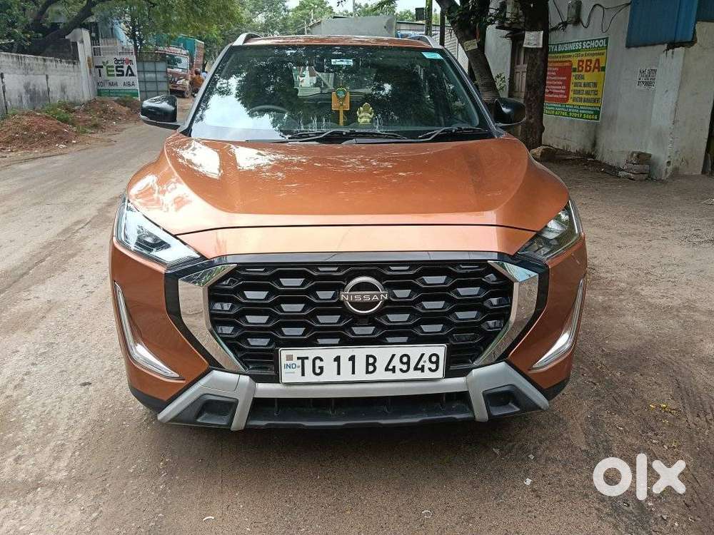 Nissan Magnite N-connecta Mt, 2025, Petrol