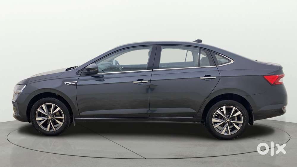 Skoda Slavia 1.0 Tsi Style At, 2023, Petrol