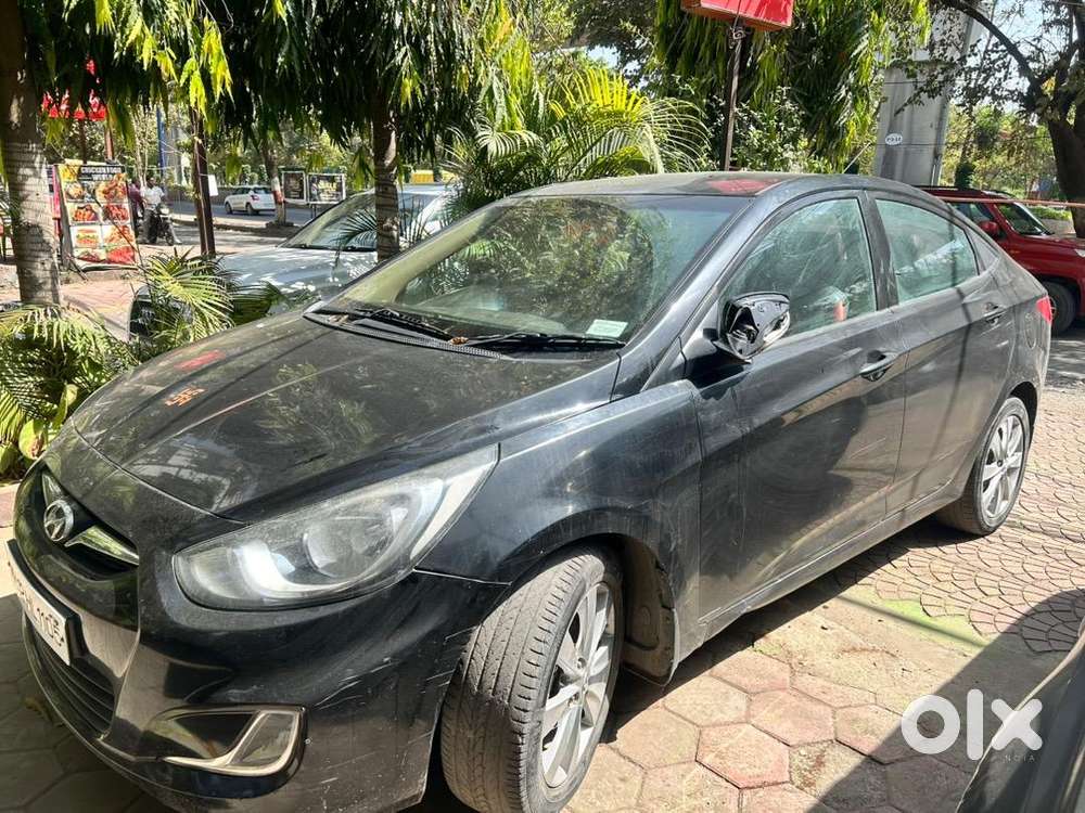 Hyundai Model 2011 Car