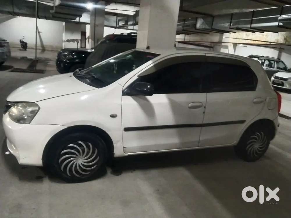 Toyota Etios Liva 2012 Diesel 100000 Km Driven