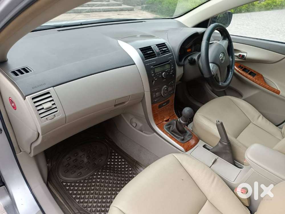 Toyota Corolla Altis 2010 Petrol 97000 Km Driven