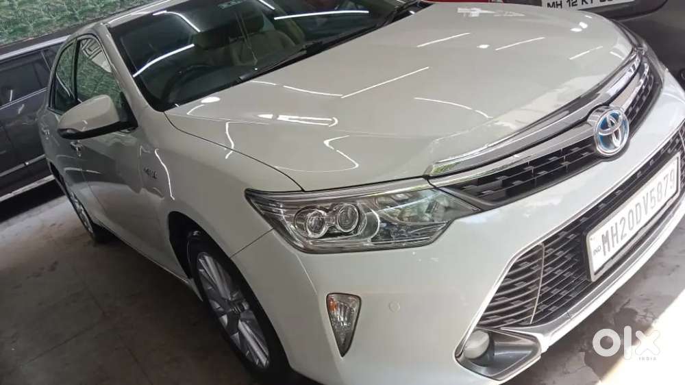 Toyota Camry Hybrid 2016