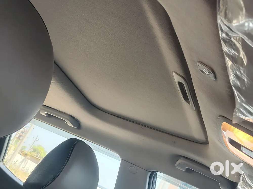 Mahindra Xuv300 2022 Diesel Well Maintained And Single Handed Use..