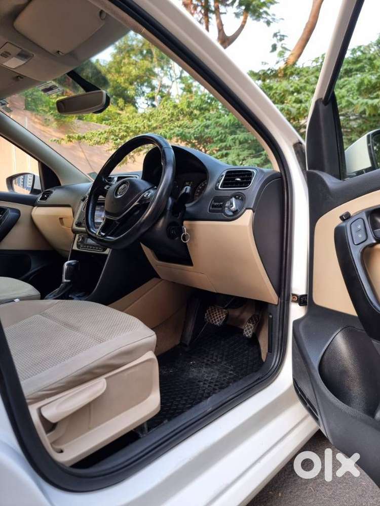 Volkswagen Ameo 1.5 Tdi Highline At 16 Alloy, 2017, Diesel