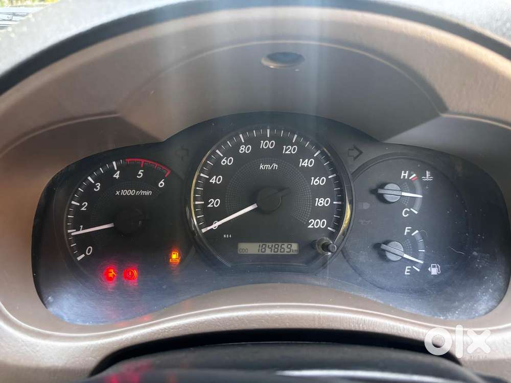 Toyota Innova 2.5 Gx (diesel) 8 Seater Bs Iv, 2015, Diesel