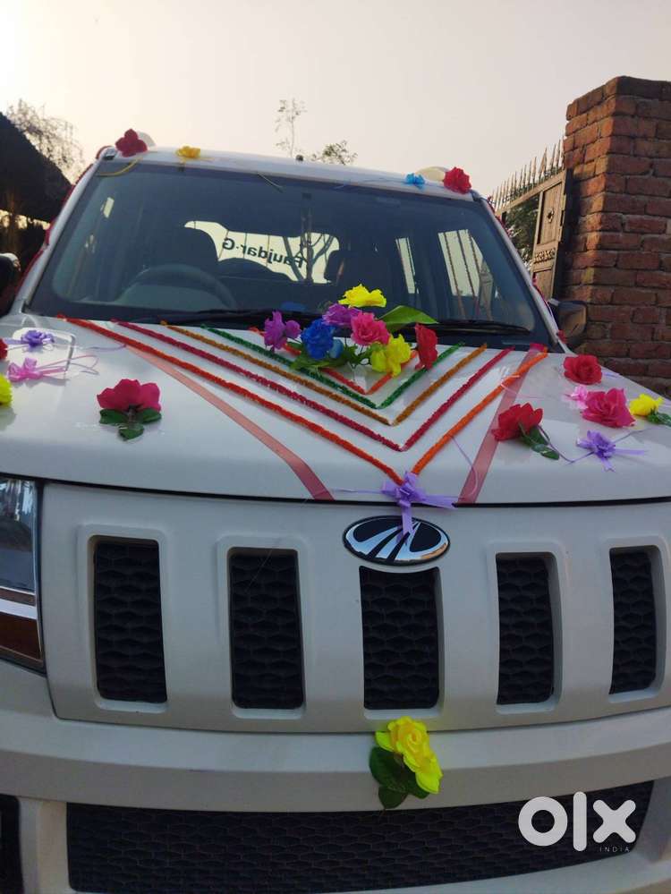 Mahindra Tuv 300 T4