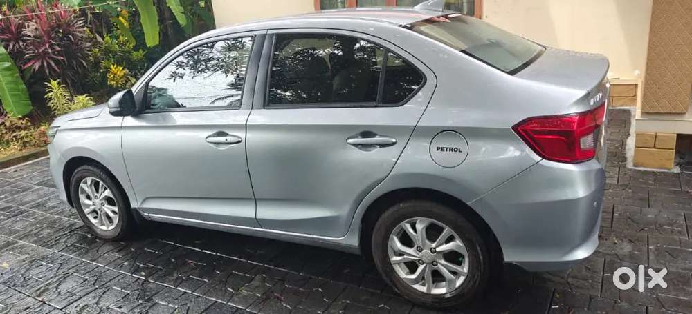 Honda Amaze Vx Petrol Single Owner.