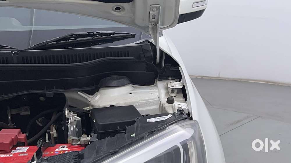 Maruti Suzuki Vitara Brezza 1.5 Zxi At, 2020, Petrol