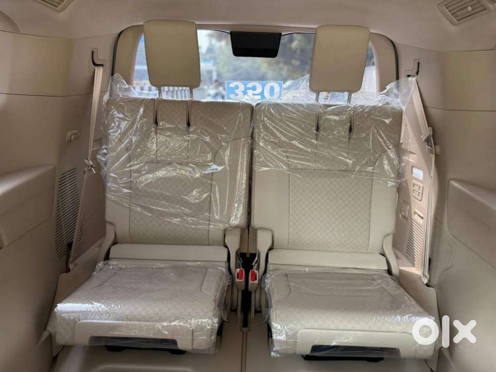 Toyota Land Cruiser Zx Petrol, 2025, Petrol