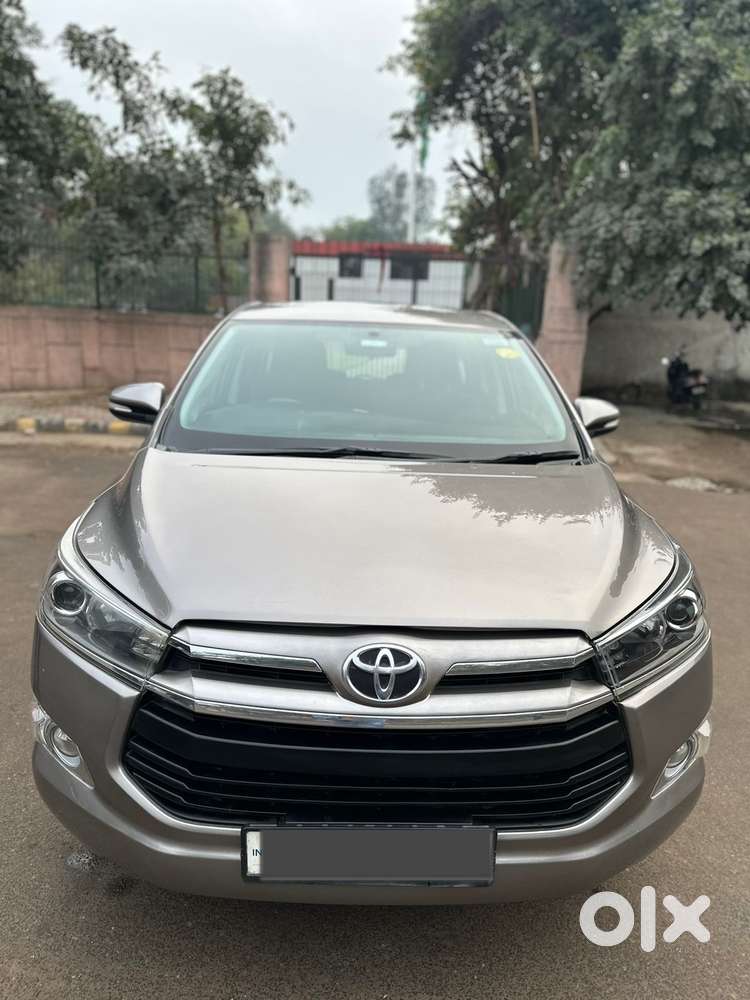 Toyota Innova Crysta 2.4 V, 2017, Diesel