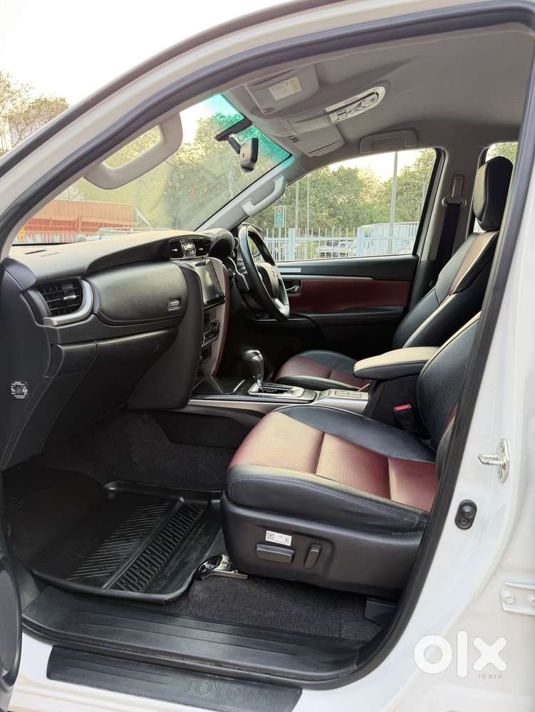 Toyota Fortuner Legender 4x2 At 2.8, 2023, Diesel