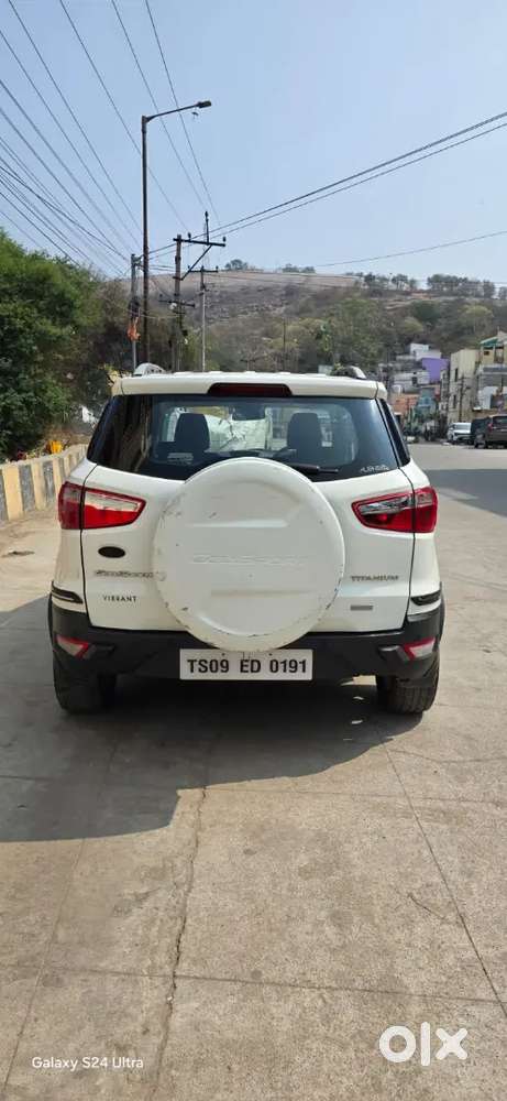 Ford Ecosport Titanium 1l Turbo Petrol Topend Six Airbags, Push Start,