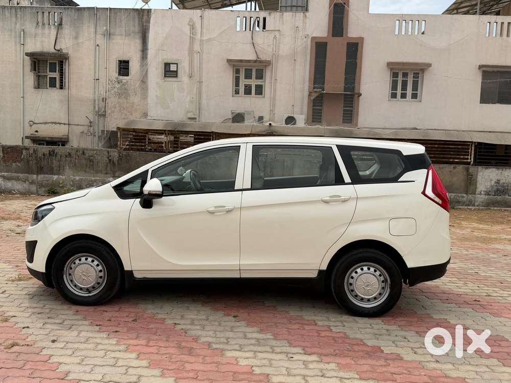 Mahindra Marazzo M2, 2022, Diesel