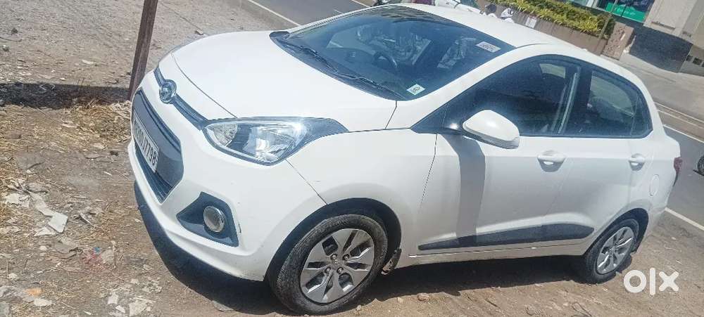 Hyundai Xcent 2015 Diesel Well Maintained