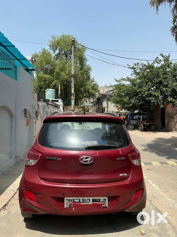 Hyundai Grand I10 2013 Cng & Hybrids Well Maintained
