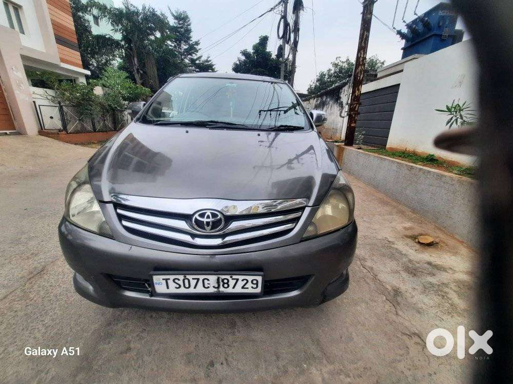Toyota Innova 2004-2011 2.5 G (diesel) 8 Seater Bs Iv, 2011, Diesel