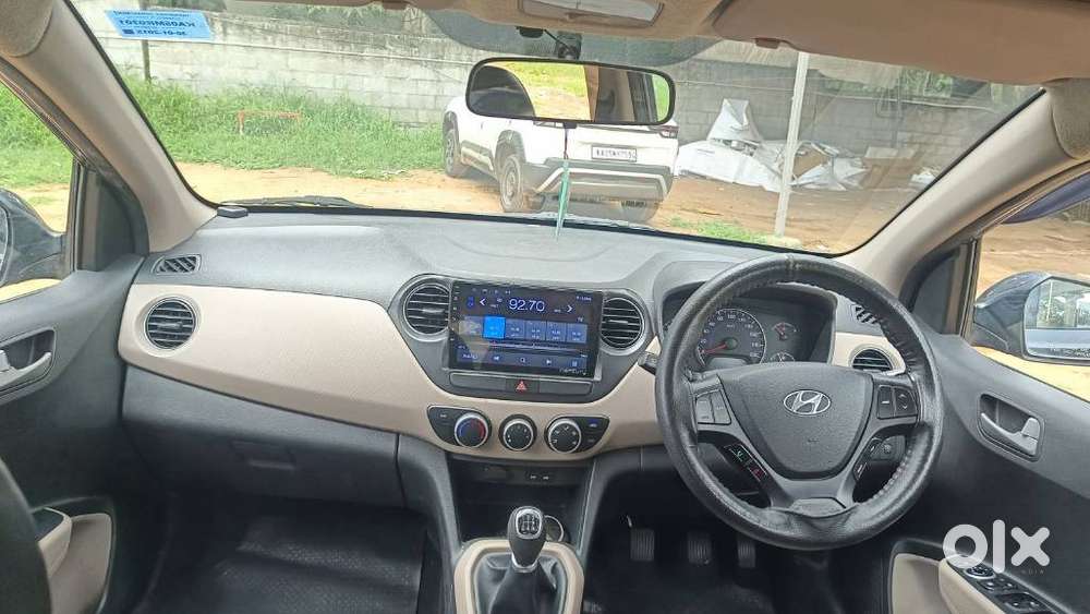 Hyundai Grand I10 Sportz, 2014, Petrol
