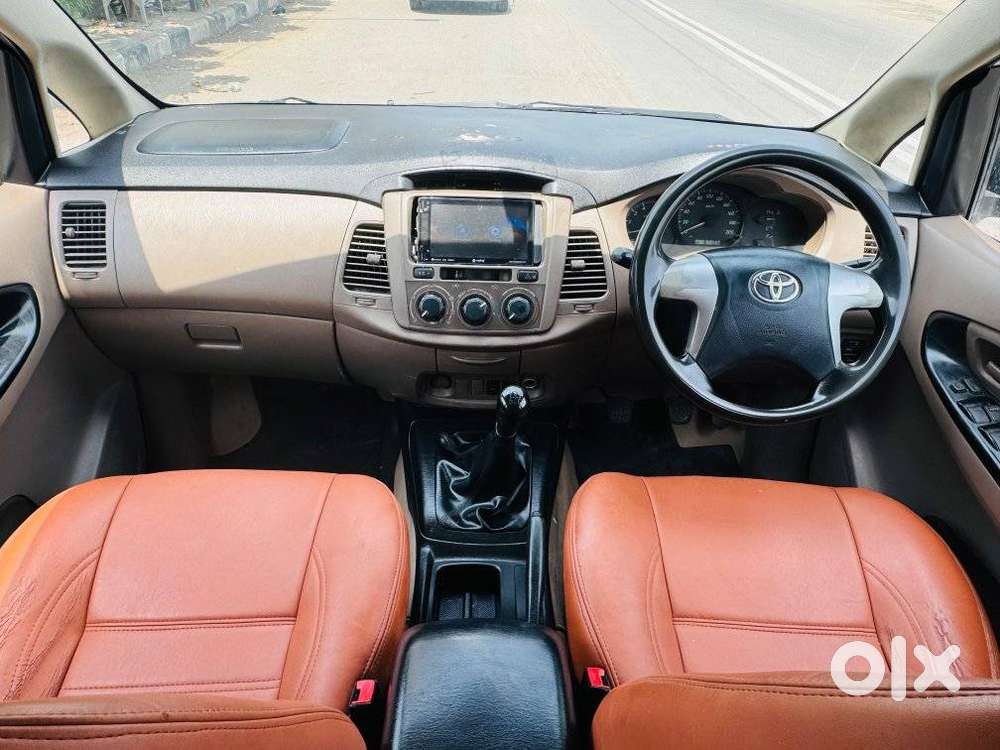 Toyota Innova 2.5 G (diesel) 8 Seater, 2015, Diesel