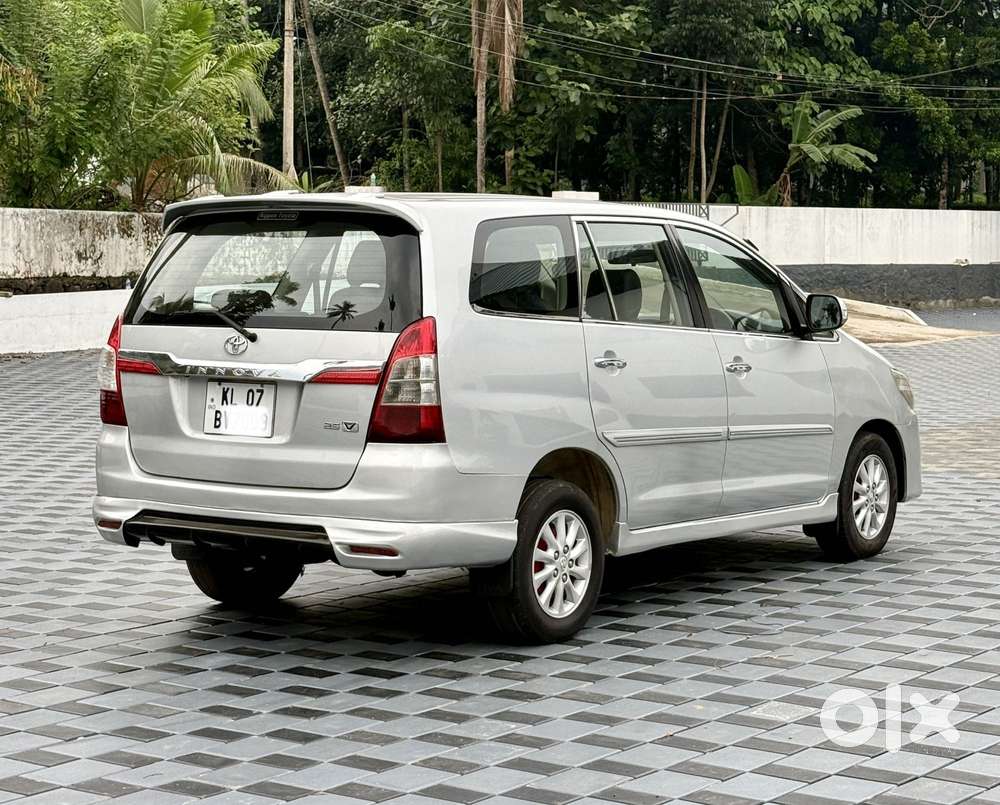 Toyota Innova 2.5 V 7 Str, 2012, Diesel