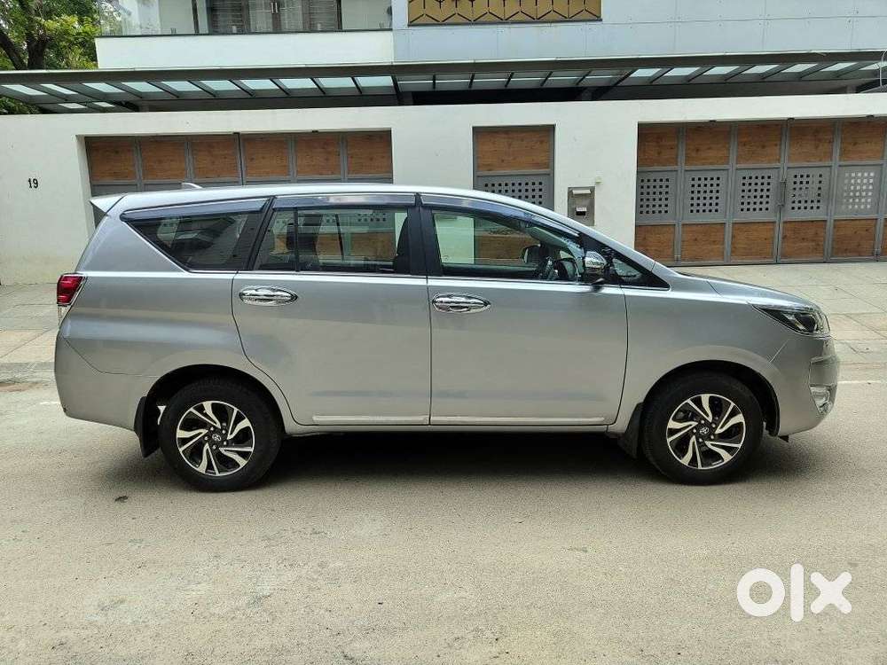 Toyota Innova Crysta