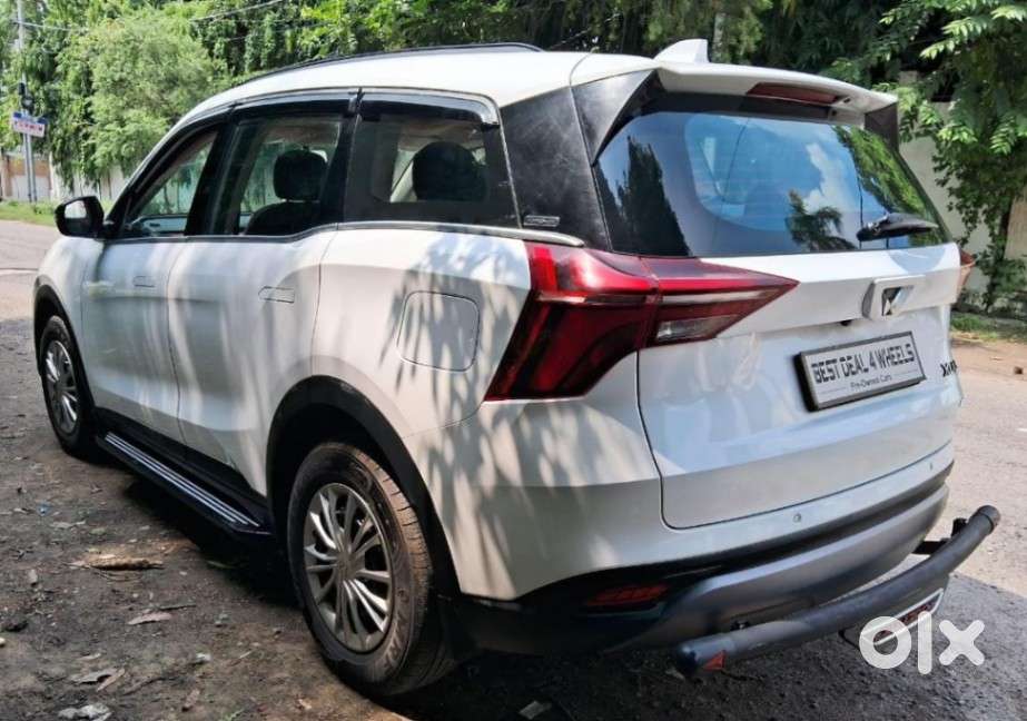 Mahindra Xuv700 2.2 Ax 5 Diesel Mt 7 Str, 2025, Diesel