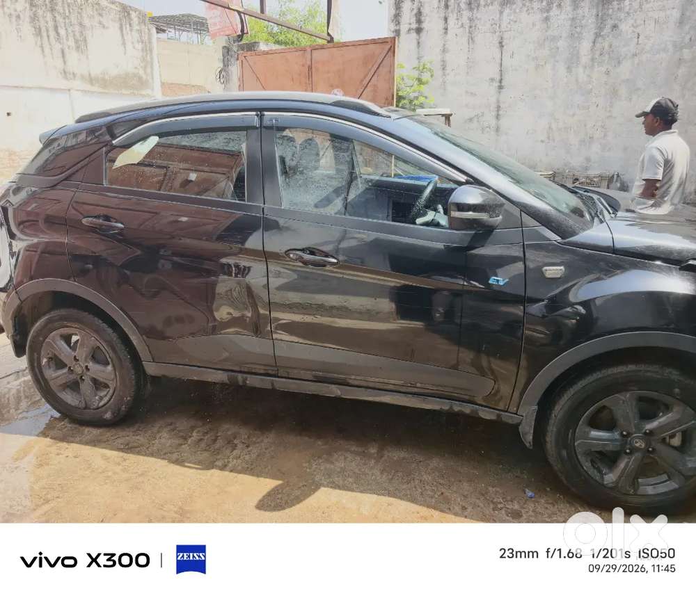 Tata Nexon Ev 2022 Dark