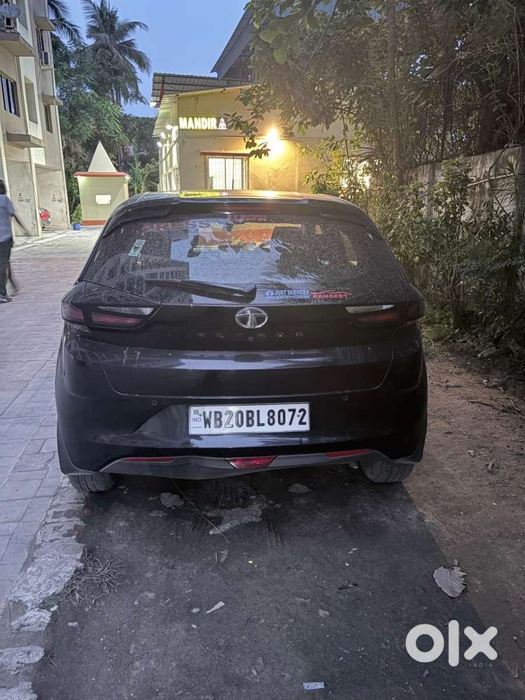Tata Altroz Petrol 2021