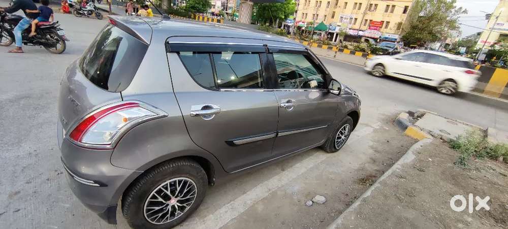 Maruti Suzuki Swift 2017 Petrol 94000 Km Driven