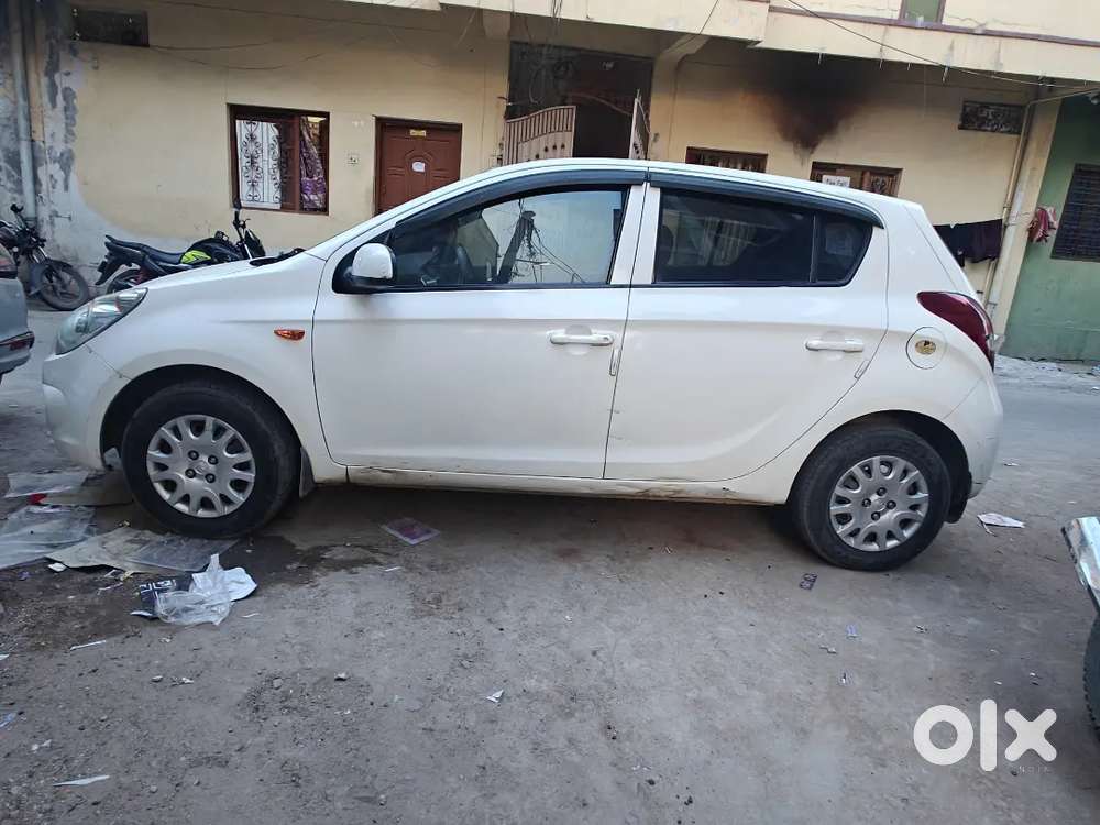 Hyundai I20 2010 Petrol Well Maintained