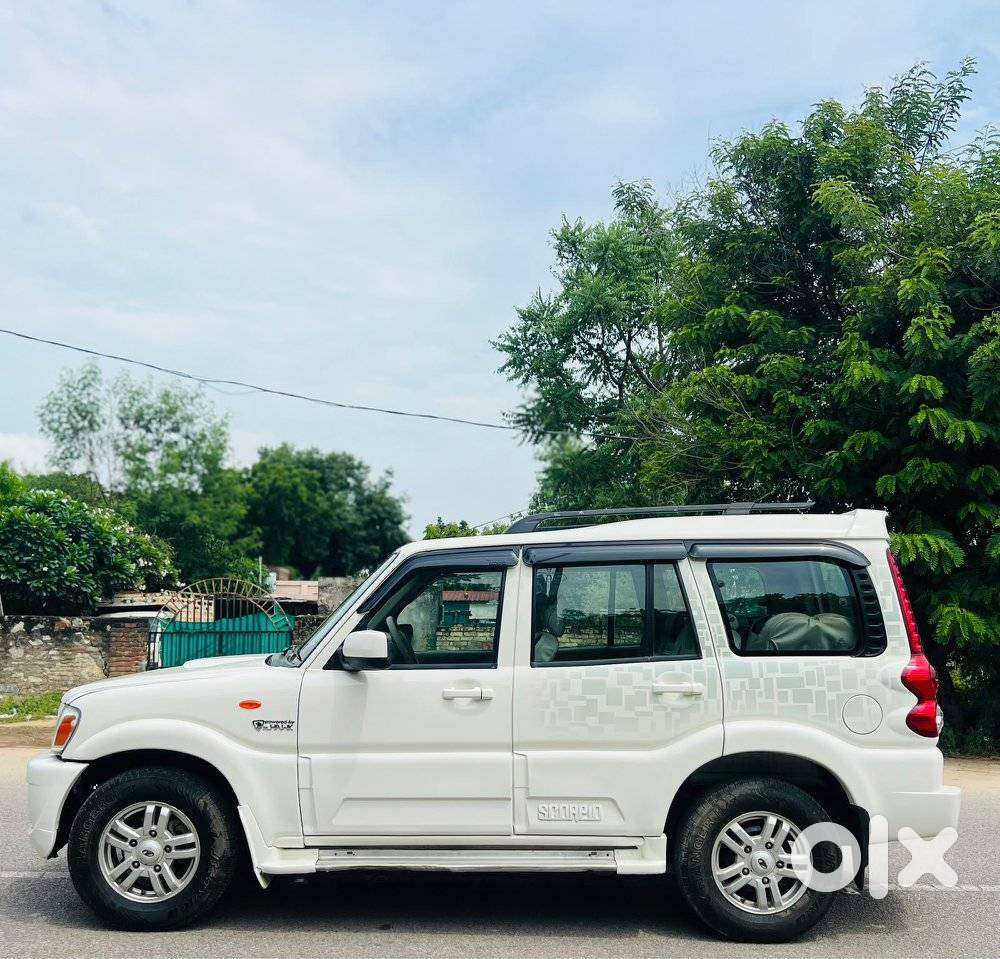Mahindra Scorpio Vlx Air Bag Bs-iv, 2013, Petrol