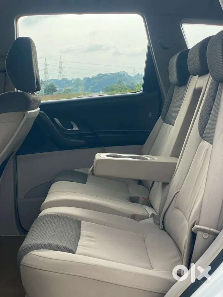 Mahindra Xuv500 2016