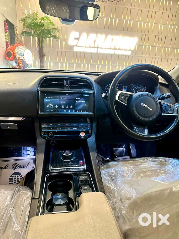 Jaguar F-pace Prestige 2.0 Petrol, 2019, Petrol