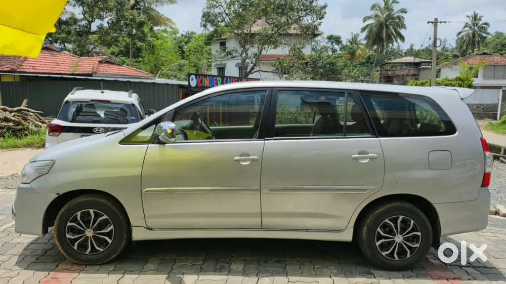 Toyota Innova Diesel 2011 260000 Km
