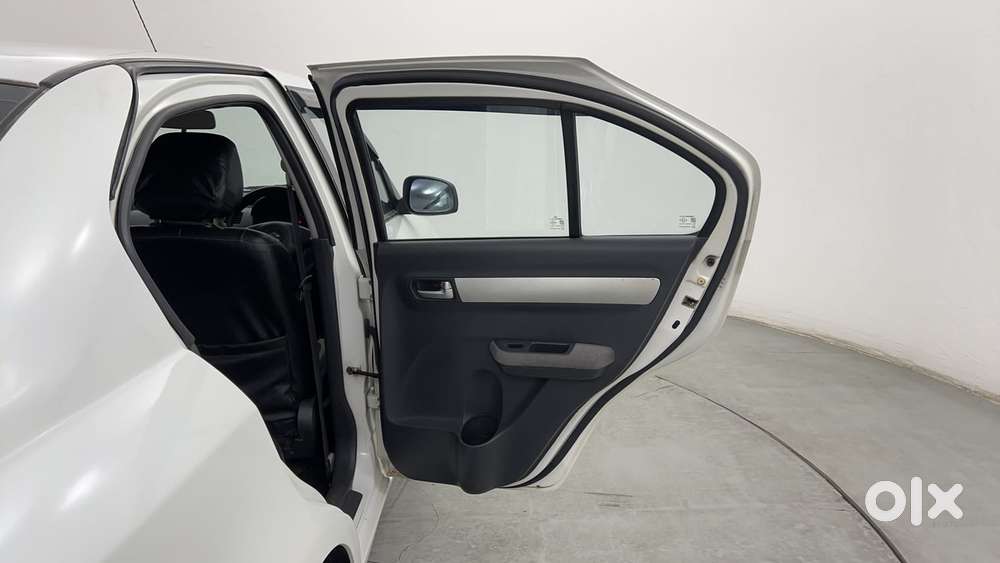 Maruti Suzuki Swift Dzire 1.2 Vxi Bsiv, 2011, Petrol