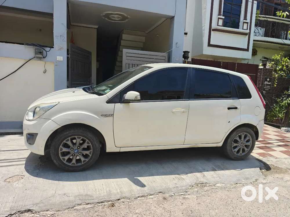Ford Figo 2015 Petrol 42000 Km Driven