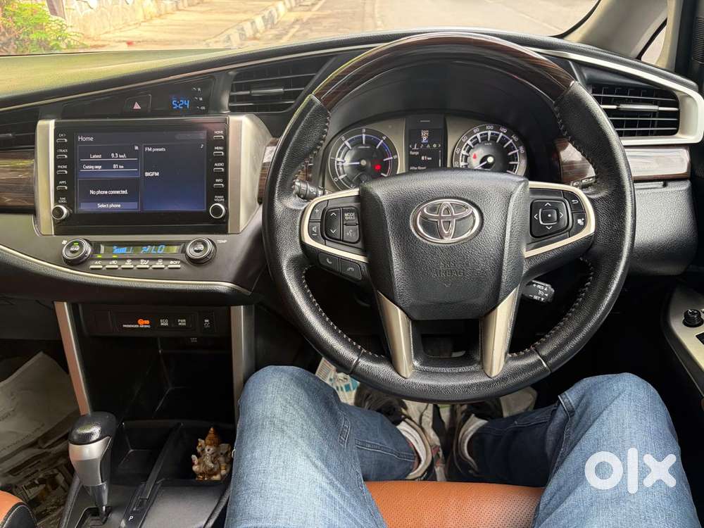 Toyota Innova Crysta 2.4 V 7 Str, 2022, Diesel