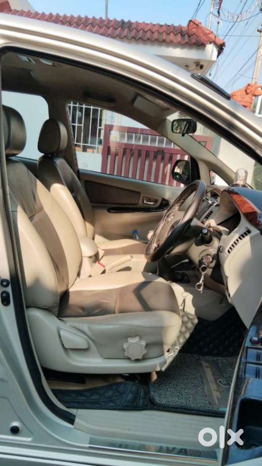 Toyota Innova 2.5 Z Diesel 7 Seater, 2014, Diesel