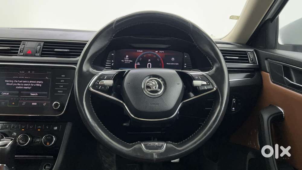 Skoda Superb L&k 1.8 Tsi At, 2023, Petrol