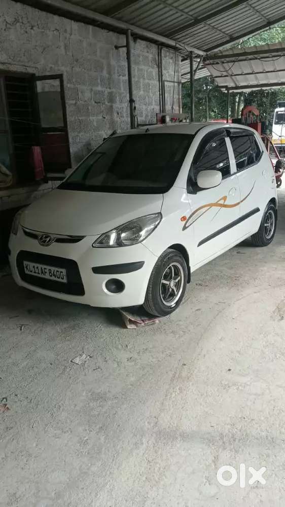 Hyundai I10 Sportz Petrol 2011