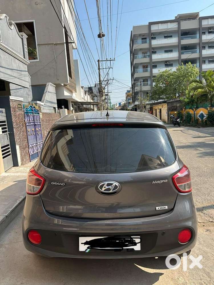Hyundai Grand I10 2016 Diesel Well Maintained
