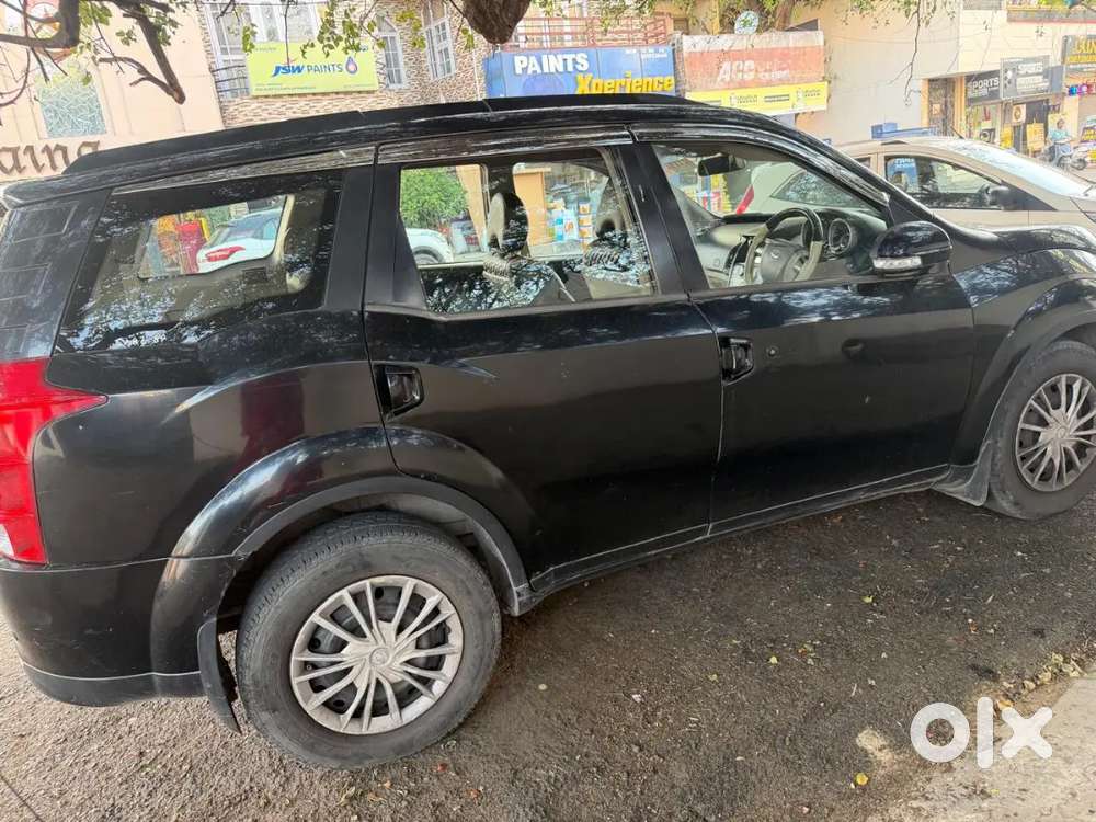Mahindra Xuv500 2017 Diesel 143000 Km Driven
