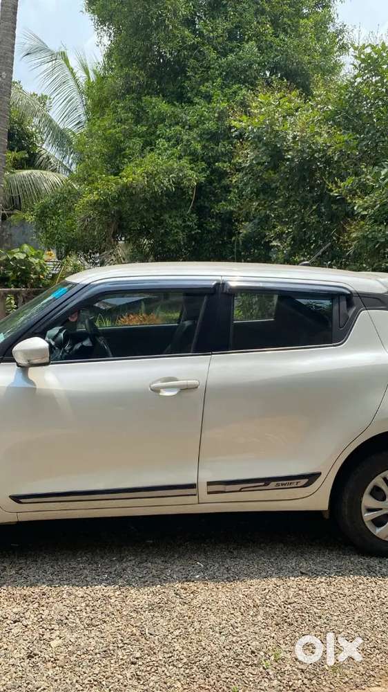 Maruti Suzuki Swift 2023 Petrol 29000 Km Driven