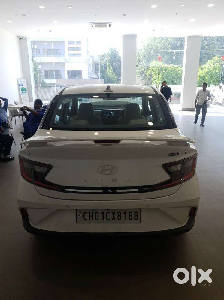 Hyundai Aura 1.2 Sx Cng, 2024, Cng & Hybrids
