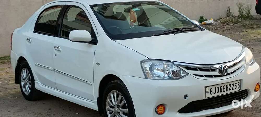 Toyota Etios [2010-2012] 2011