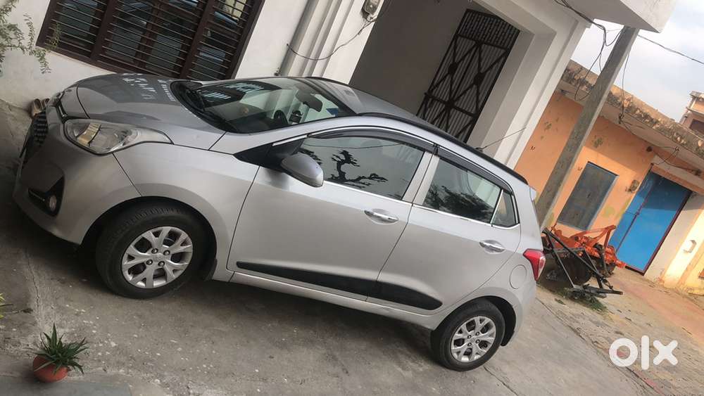 Hyundai Grand I10 Sportz 2015 Year Car