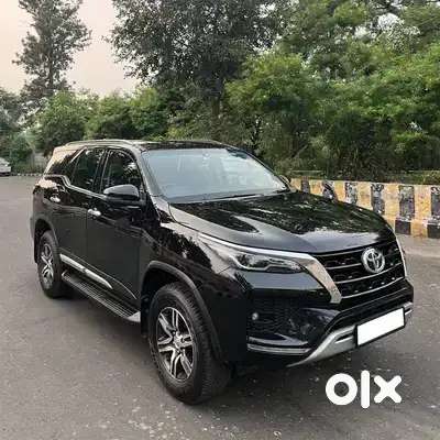 Toyota Fortuner 4x2 At 2.7 Petrol, 2022, Petrol