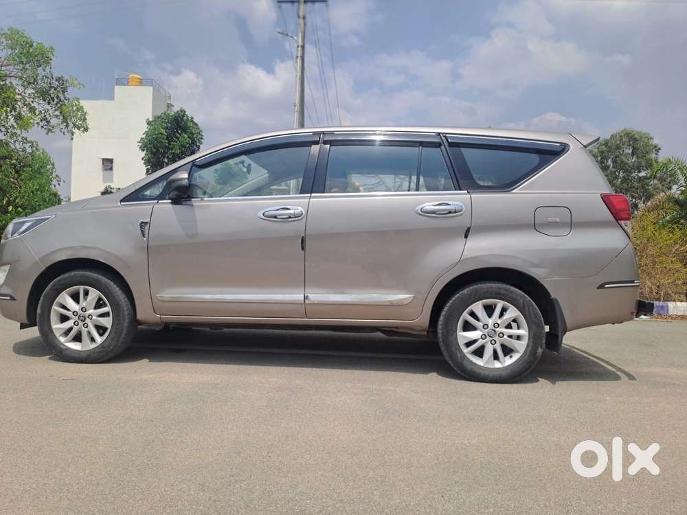 Toyota Innova Crysta 2.4 G Mt 8s, 2018, Diesel