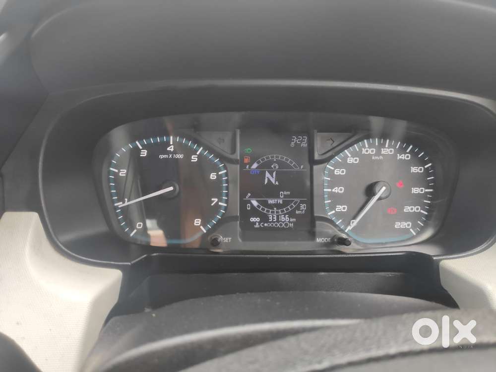 Tata Punch 1.2 Revotron Accomplished Dazzle Pack Amt, 2022, Petrol