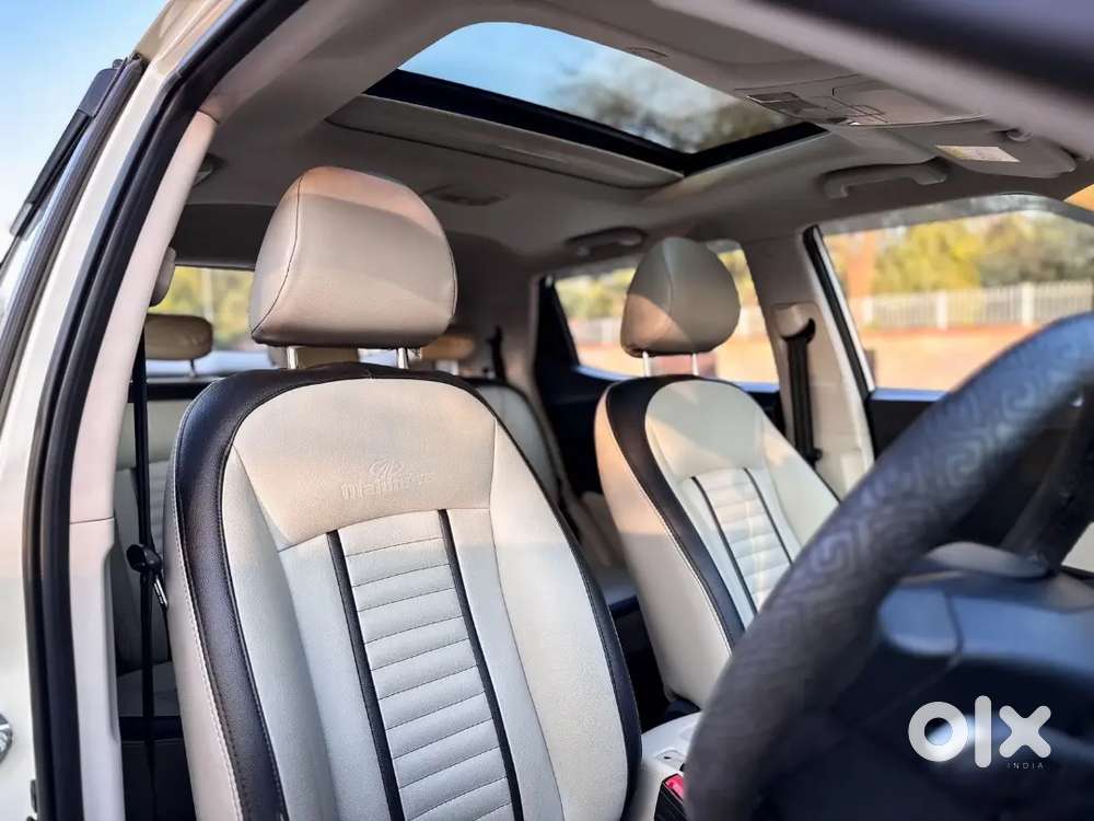 Mahindra Xuv300 2021 Petrol 52000 Km Driven Sunroof